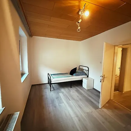 Monteurwohnung Neumarkt Zentrum 4 Schlafzimmer Apartment